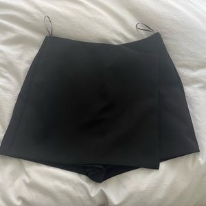 Brand new Zara skort